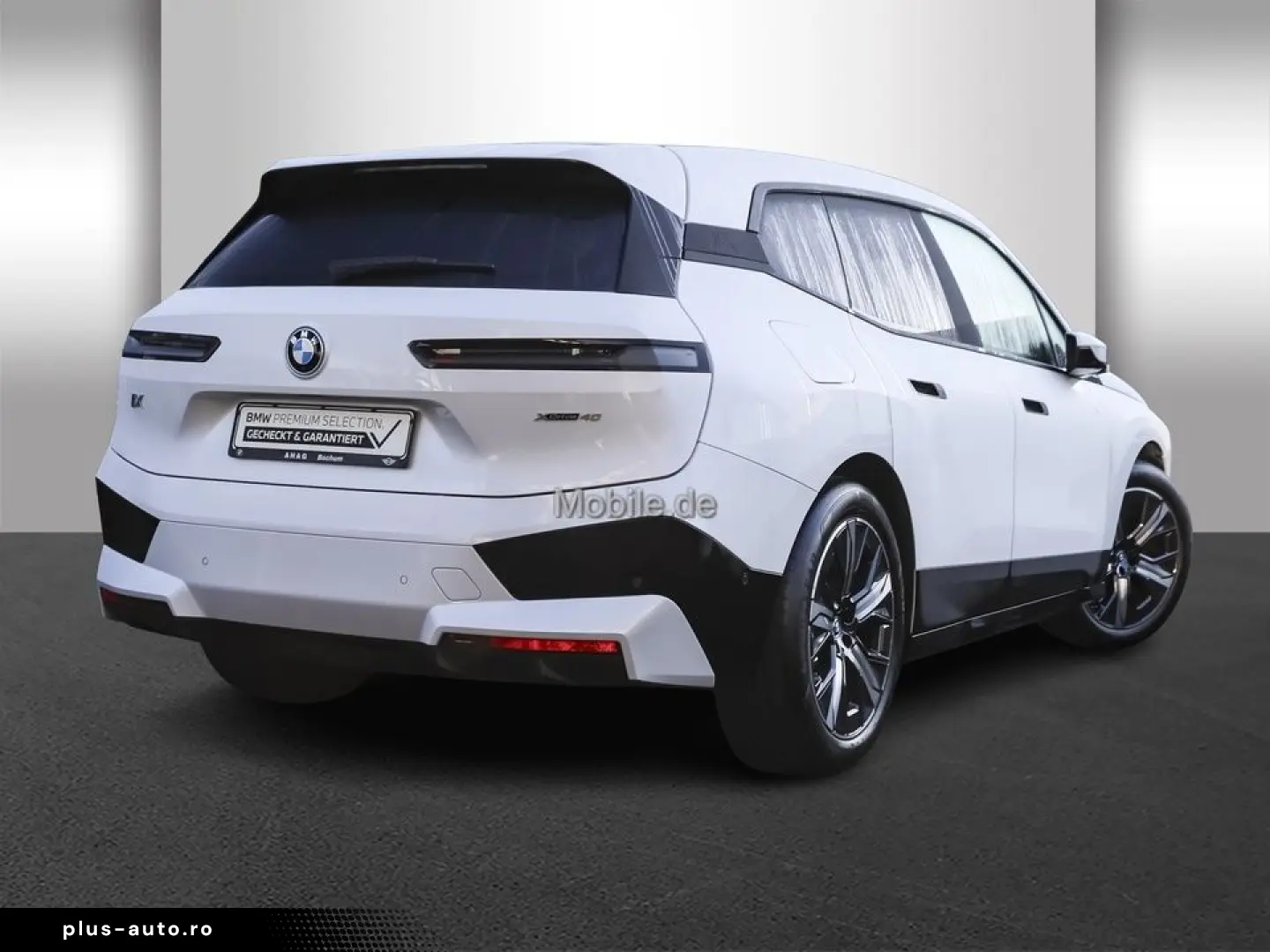 BMW iX xDrive40 Sportpaket Klimaaut. AHK Soft-Close