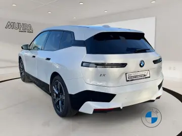 BMW iX xDrive40 Sportpaket DA  LC Prof. Komfortzugan