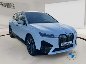 BMW iX xDrive40 Sportpaket DA  LC Prof. Komfortzugan