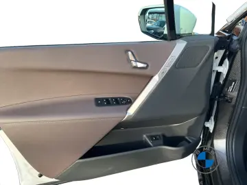 BMW iX xDrive40 Sportpaket DA  LC Prof. Komfortzugan