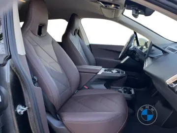 BMW iX xDrive40 Sportpaket DA  LC Prof. Komfortzugan