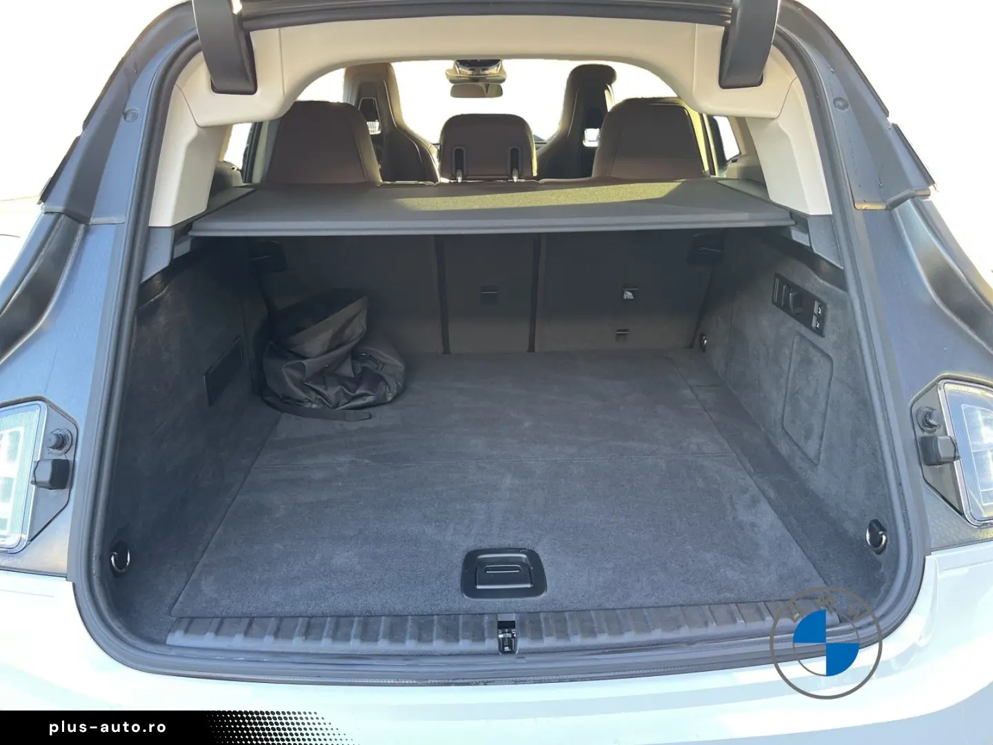 BMW iX xDrive40 Sportpaket DA  LC Prof. Komfortzugan