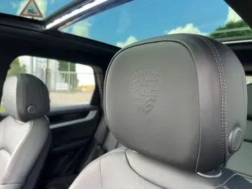 PORSCHE Cayenne S 4.0 V8