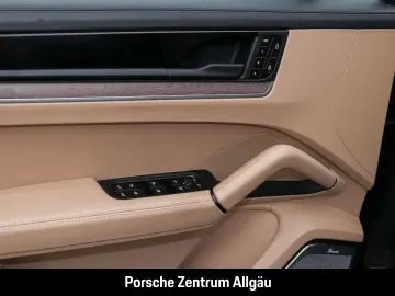 PORSCHE Cayenne S Coupe Burmester HA-Lenkung InnoDrive