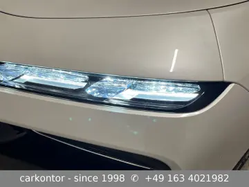 BMW i7 xDr. 60  M SPORT PRO LOUNGE SEAT FOND ENT SKY