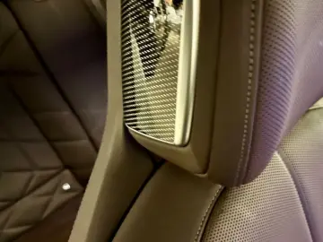 BMW i7 xDr. 60  M SPORT PRO LOUNGE SEAT FOND ENT SKY