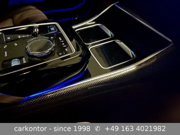 BMW i7 xDr. 60  M SPORT PRO LOUNGE SEAT FOND ENT SKY