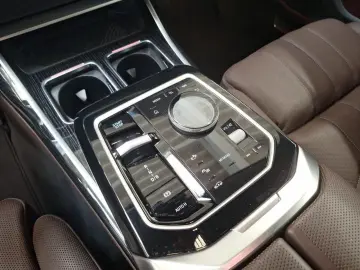 BMW i7 xDr60 M SPORT PRO DAProf 360  ExecutiveLo