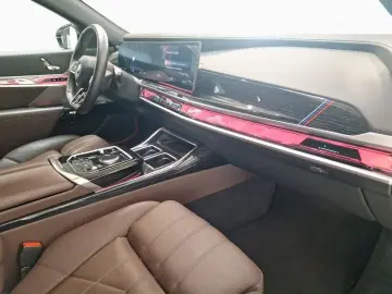 BMW i7 xDr60 M SPORT PRO DAProf 360  ExecutiveLo