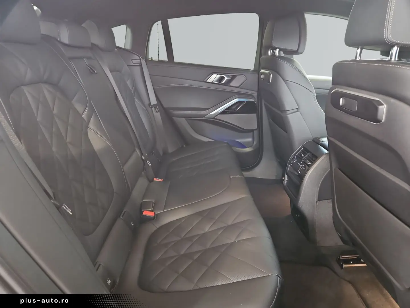 BMW X6 xDrive40i Massage Ventilation SoftClose AirSusp