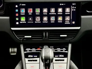 PORSCHE Cayenne Coupe GTS