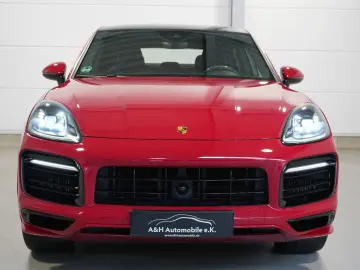 PORSCHE GTS Cayenne Coupe   AHK PDCC CHRONO