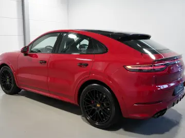 PORSCHE GTS Cayenne Coupe   AHK PDCC CHRONO