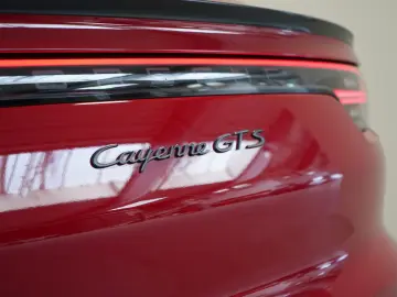 PORSCHE GTS Cayenne Coupe   AHK PDCC CHRONO