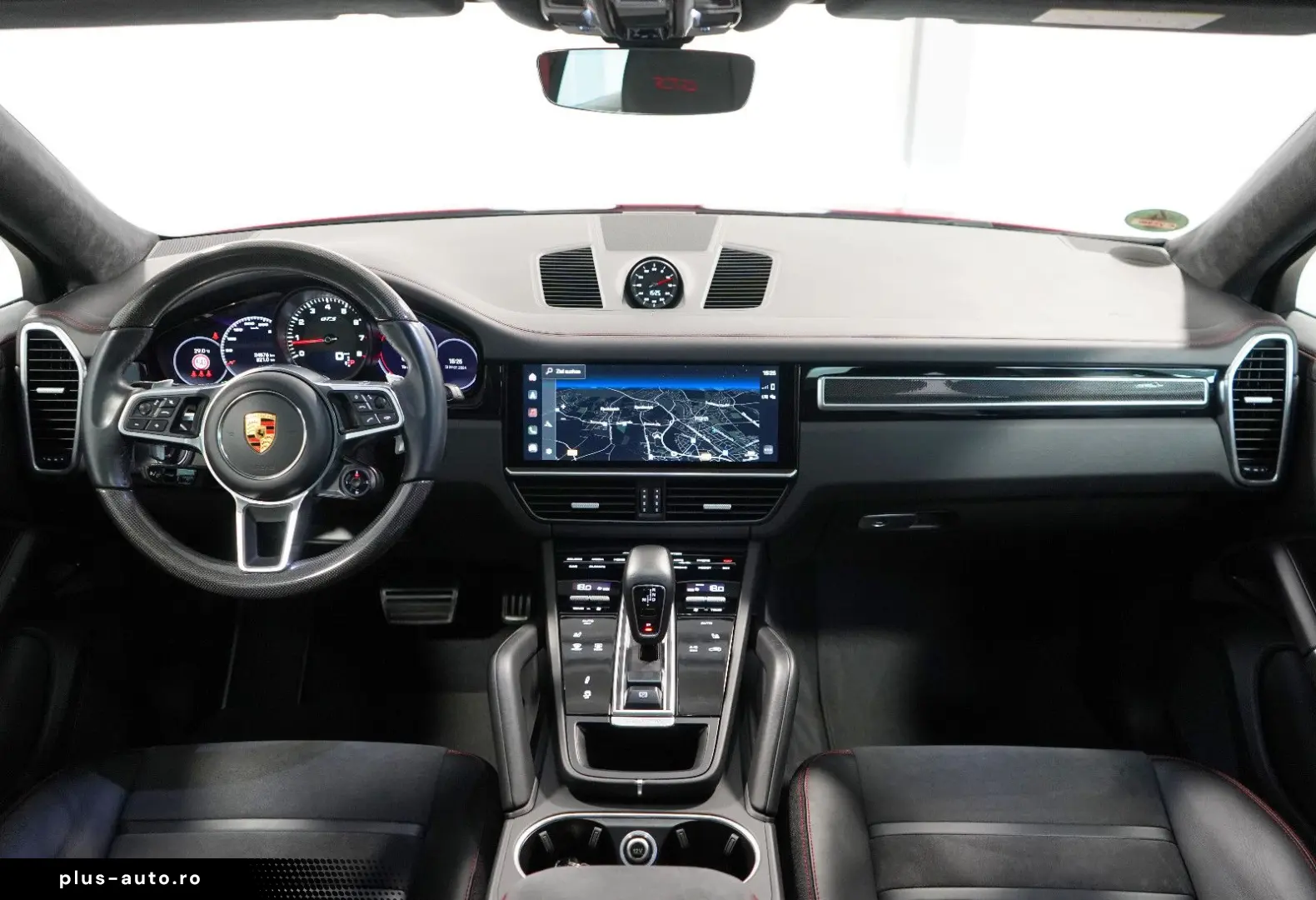 PORSCHE GTS Cayenne Coupe   AHK PDCC CHRONO