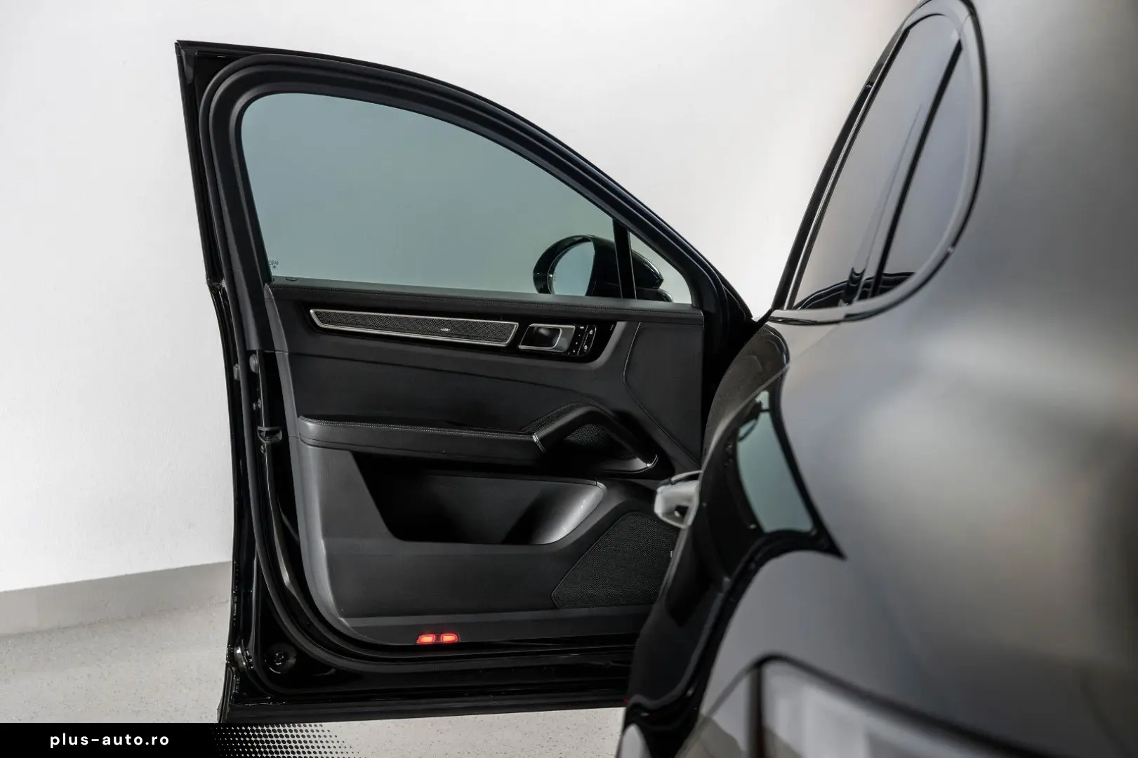 PORSCHE Cayenne Coupe GTS LEICHTBAU SPOR PDCC PASM PDLS