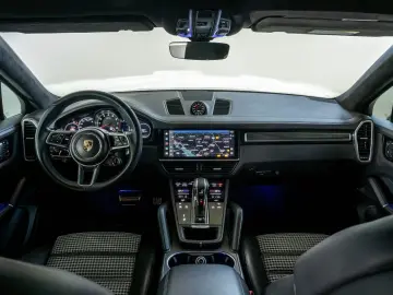 PORSCHE Cayenne Coupe GTS LEICHTBAU SPOR PDCC PASM PDLS