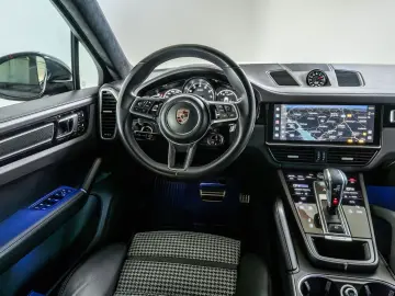 PORSCHE Cayenne Coupe GTS LEICHTBAU SPOR PDCC PASM PDLS