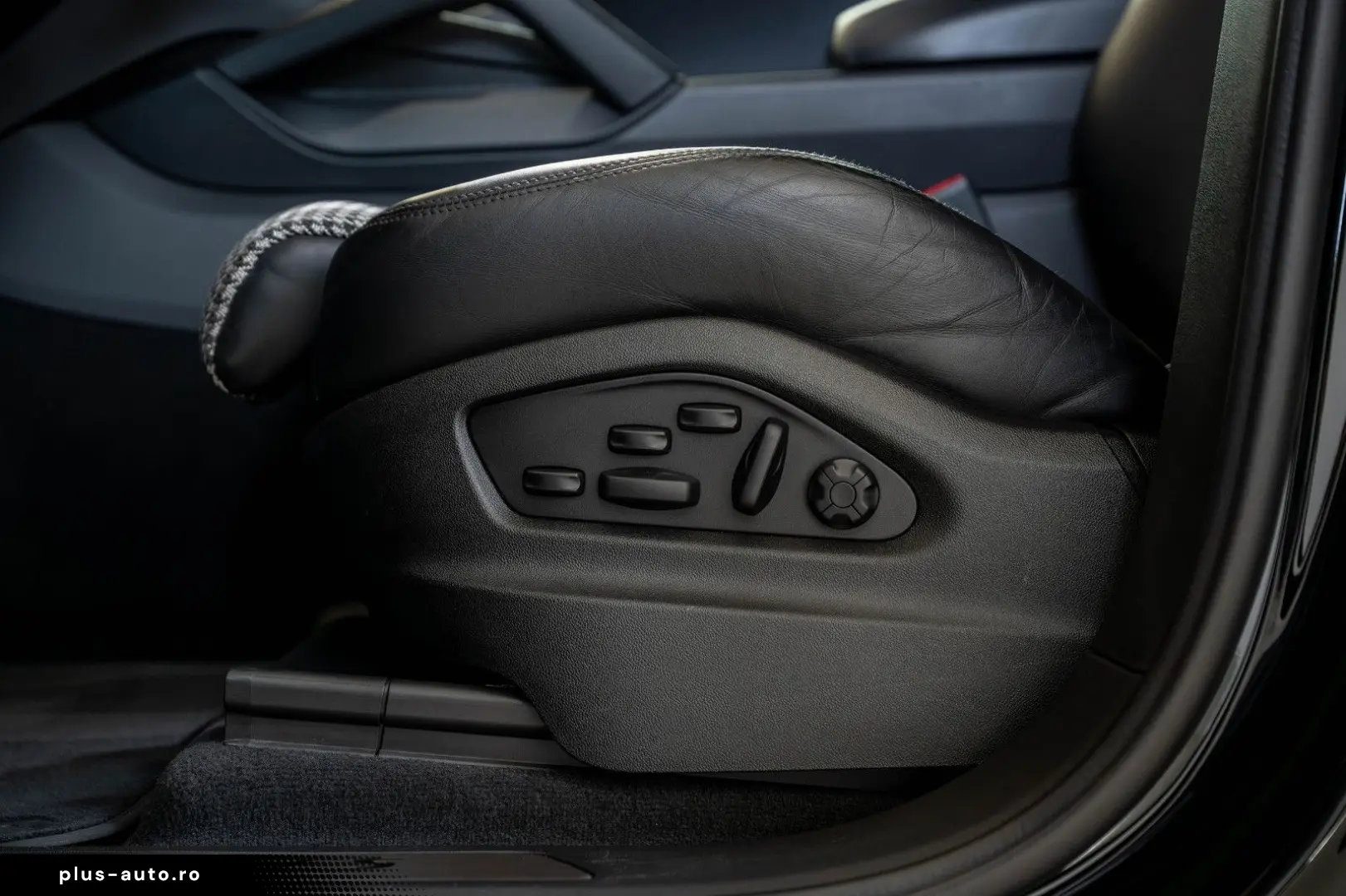 PORSCHE Cayenne Coupe GTS LEICHTBAU SPOR PDCC PASM PDLS