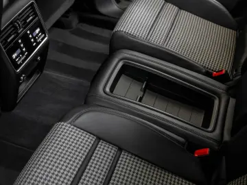 PORSCHE Cayenne Coupe GTS LEICHTBAU SPOR PDCC PASM PDLS