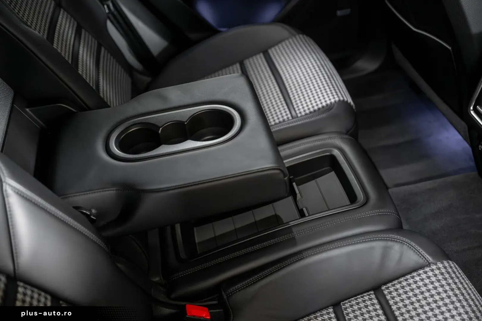 PORSCHE Cayenne Coupe GTS LEICHTBAU SPOR PDCC PASM PDLS