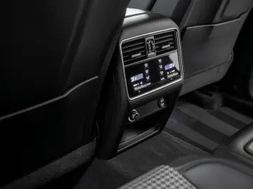 PORSCHE Cayenne Coupe GTS LEICHTBAU SPOR PDCC PASM PDLS