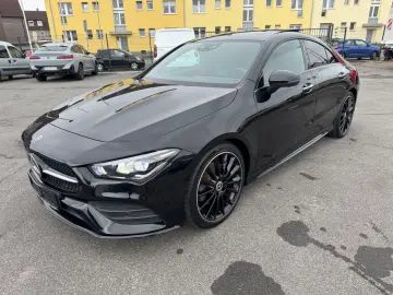 MERCEDES-BENZ CLA 220 d AMG Line Burmester Navi