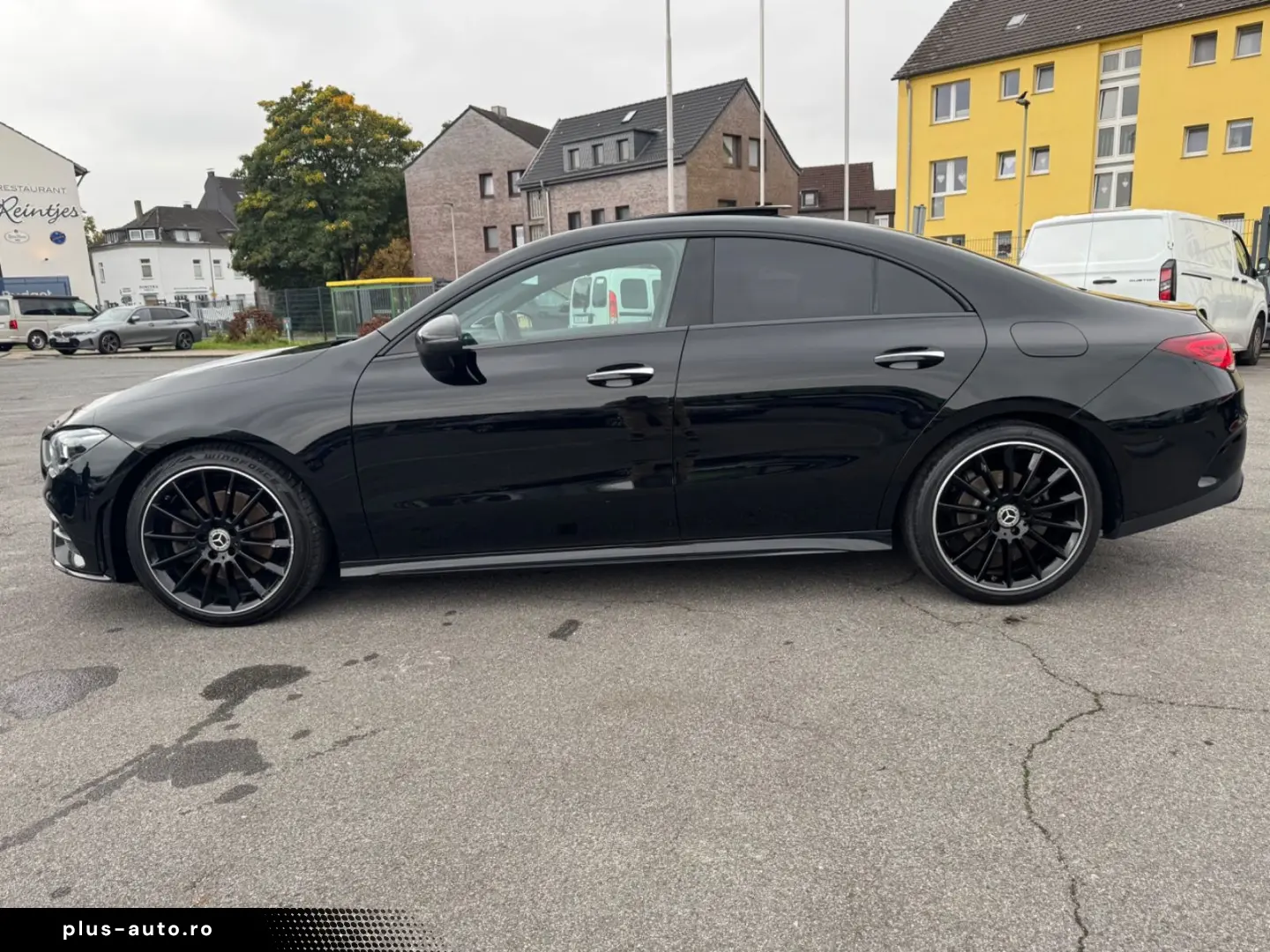 MERCEDES-BENZ CLA 220 d AMG Line Burmester Navi