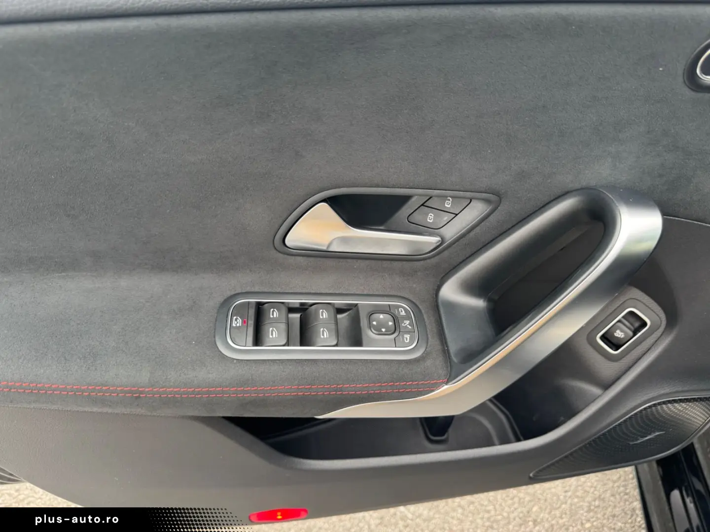 MERCEDES-BENZ CLA 220 d AMG Line Burmester Navi