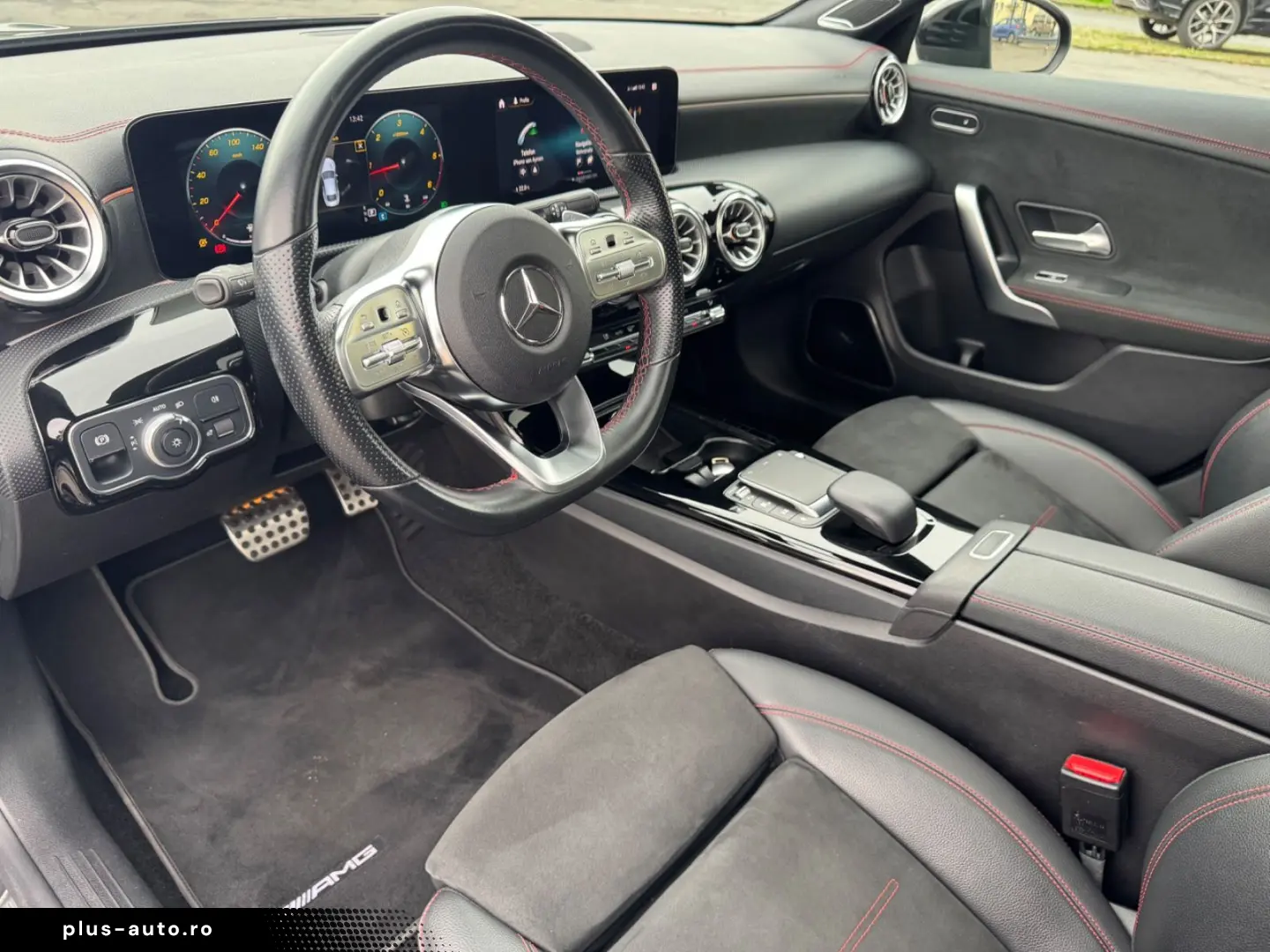 MERCEDES-BENZ CLA 220 d AMG Line Burmester Navi