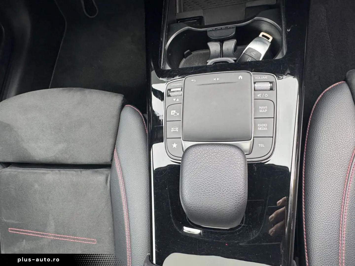 MERCEDES-BENZ CLA 220 d AMG Line Burmester Navi