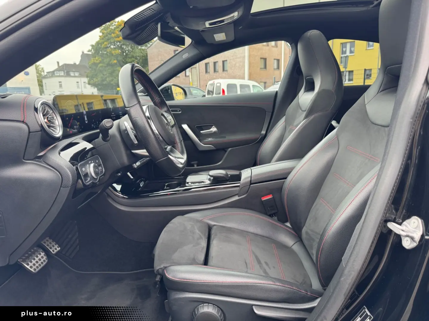 MERCEDES-BENZ CLA 220 d AMG Line Burmester Navi