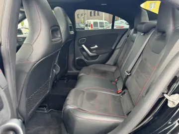 MERCEDES-BENZ CLA 220 d AMG Line Burmester Navi