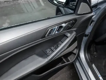 BMW X6 xDrive30d M Sport HUD