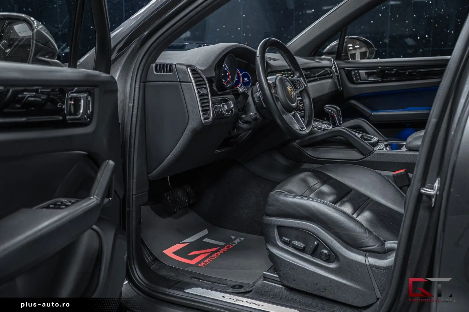 PORSCHE Cayenne E-Hybrid 21  RS Spyder Design Pano 14way