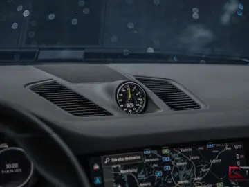 PORSCHE Cayenne E-Hybrid 21  RS Spyder Design Pano 14way