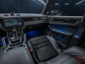 PORSCHE Cayenne E-Hybrid 21  RS Spyder Design Pano 14way