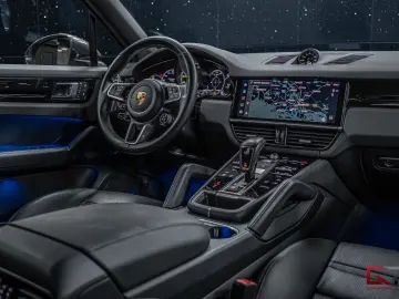 PORSCHE Cayenne E-Hybrid 21  RS Spyder Design Pano 14way
