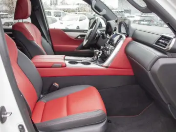 LEXUS LX 600 F SPORT