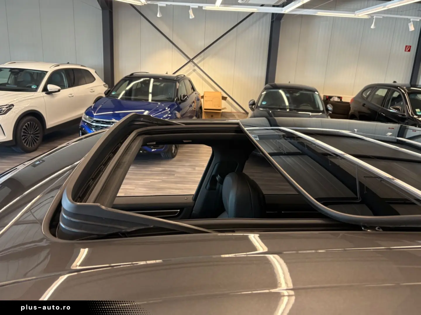 PORSCHE Cayenne S Luftfahr Pano Matr AHK HUD Bose Chrono