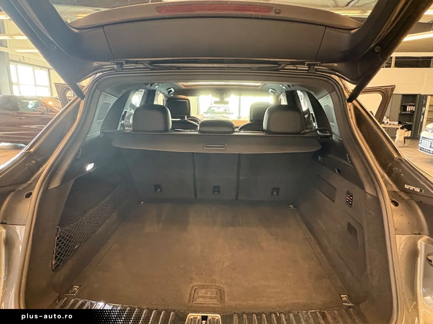 PORSCHE Cayenne S Luftfahr Pano Matr AHK HUD Bose Chrono