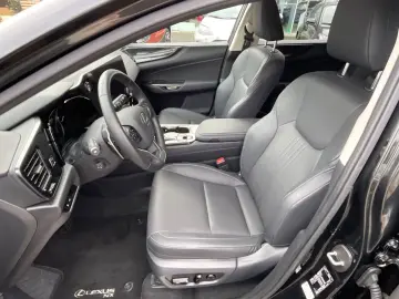 LEXUS NX 350h Executive Line ACC LED 2xKlima LM