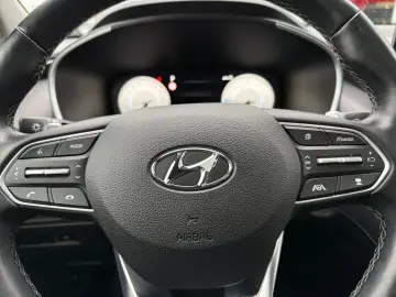 HYUNDAI SANTA FE 2.2 CRDi 4WD Prime  Leder AHK 360  Pano