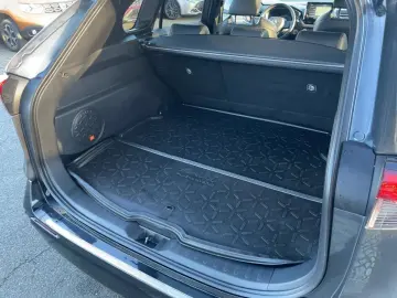 TOYOTA RAV4 2.5 Plug-In Hybrid 4x4 Vollausstattung