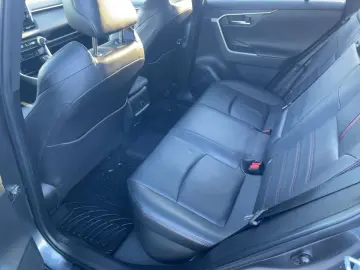 TOYOTA RAV4 2.5 Plug-In Hybrid 4x4 Vollausstattung