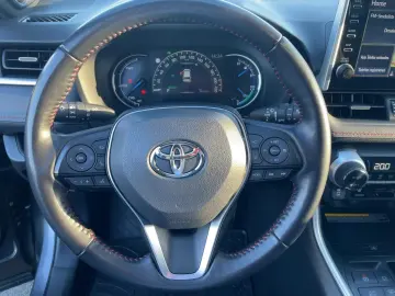 TOYOTA RAV4 2.5 Plug-In Hybrid 4x4 Vollausstattung