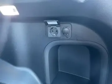 TOYOTA RAV4 2.5 Plug-In Hybrid 4x4 Vollausstattung