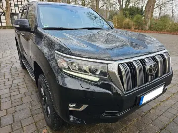 TOYOTA Land Cruiser Executive 2.8 D-4D