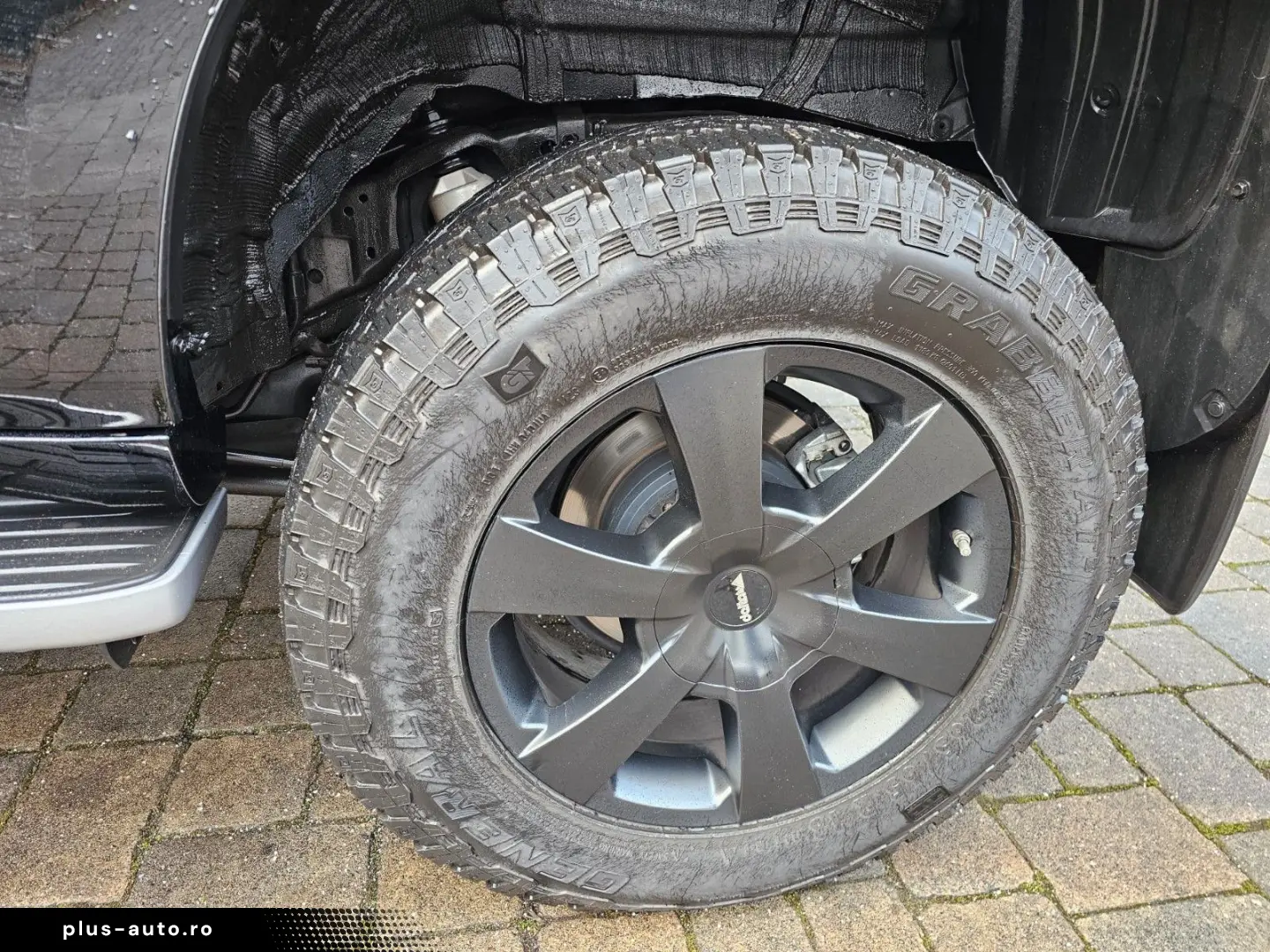 TOYOTA Land Cruiser Executive 2.8 D-4D