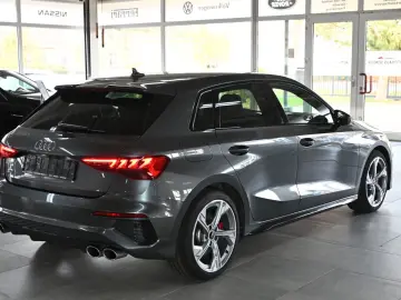 AUDI S3 Sportback 2.0 TFSI quattro  TOP S-HEFT